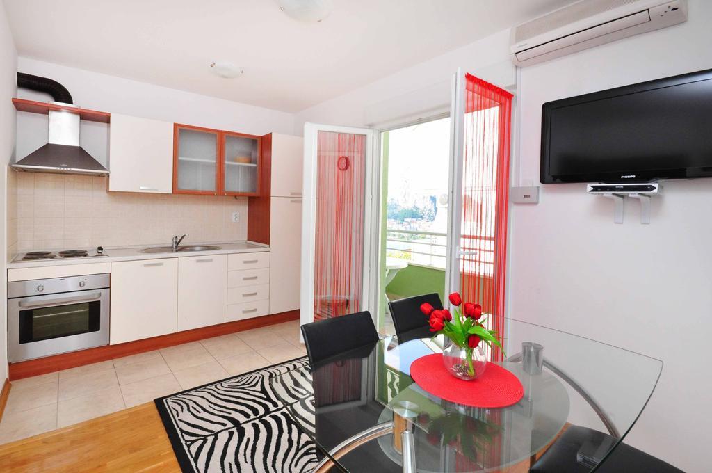 Apartments Beverly โอมิช ภายนอก รูปภาพ